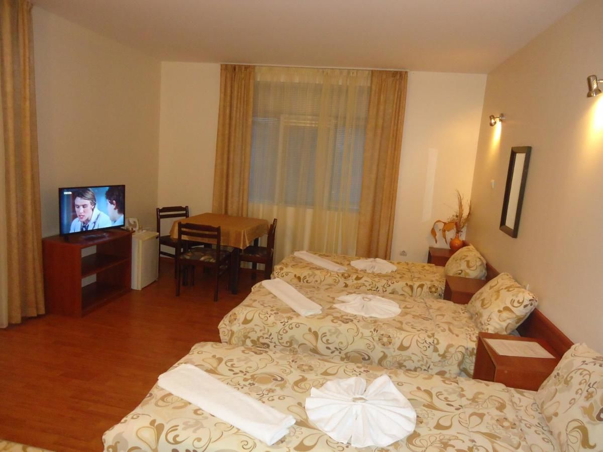Отель Matev Hotel Бургас